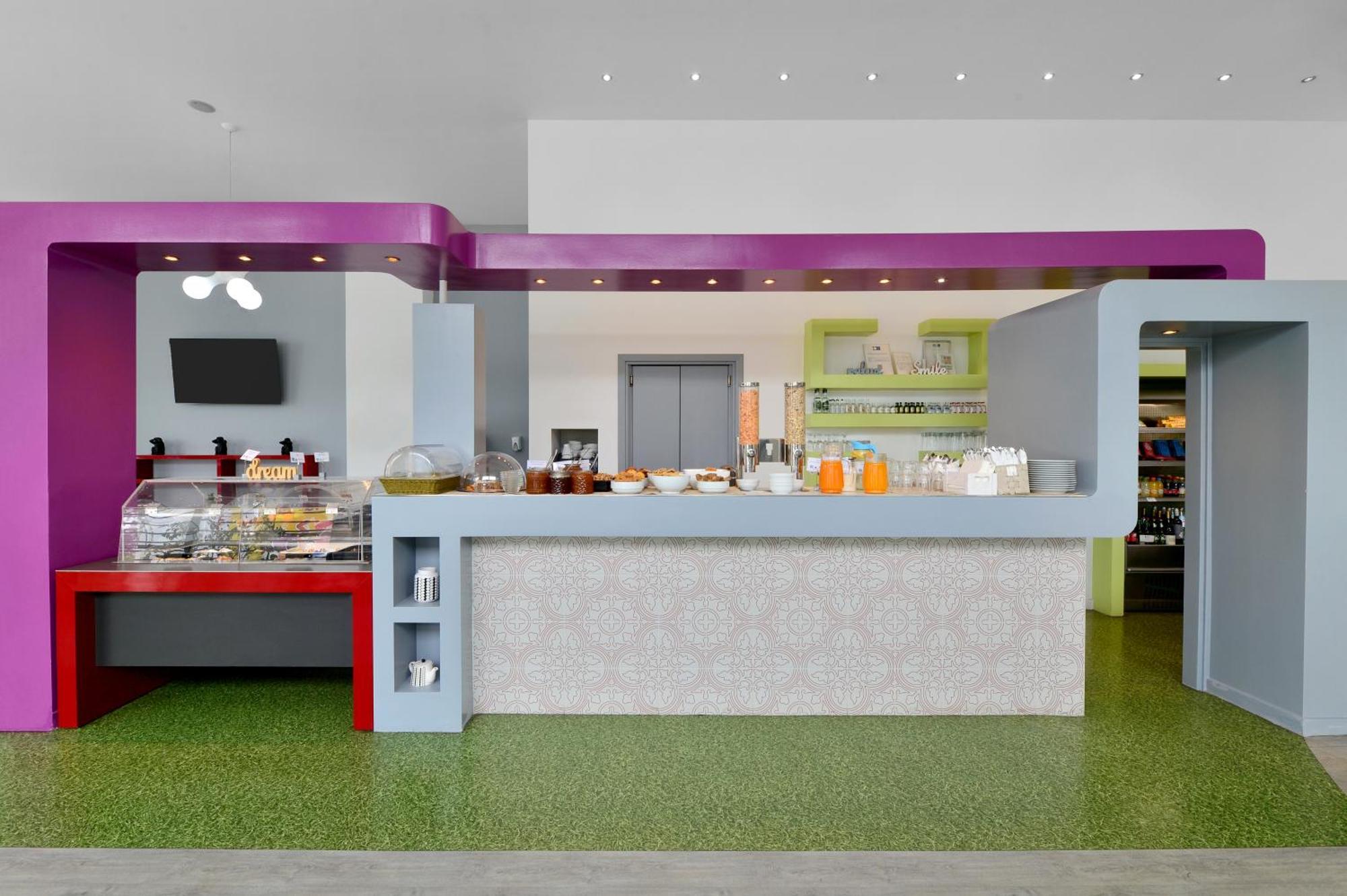 Airotel Patras Smart Hotel Esterno foto